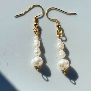 white freshwater pearl earrings